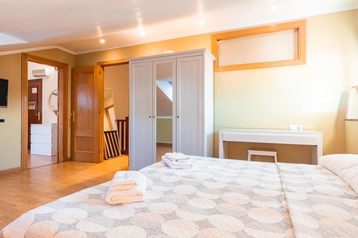 Apartamento Isabela Apartment Cangas de Onis Bagian luar foto