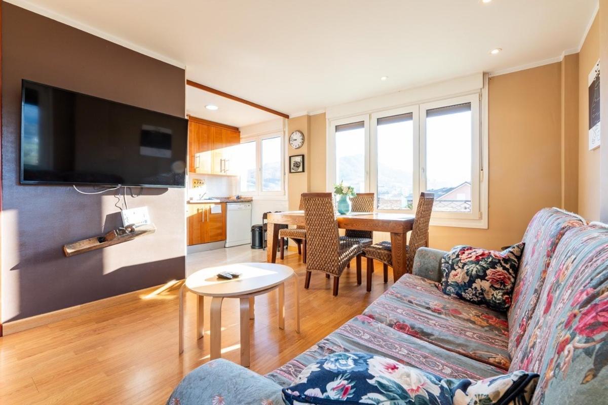Apartamento Isabela Apartment Cangas de Onis Bagian luar foto